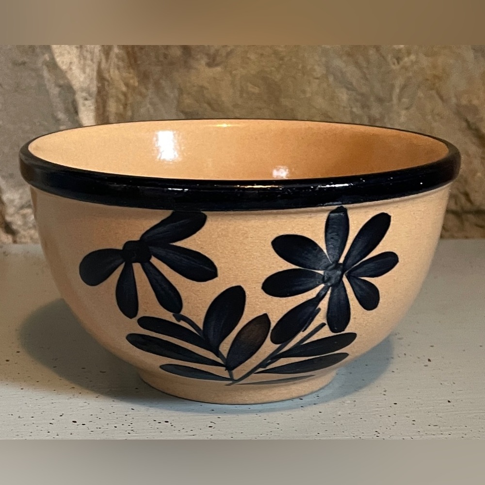 Beautiful Earthenware Bowl, Beige with Black Flowers Painted on One side & Trim